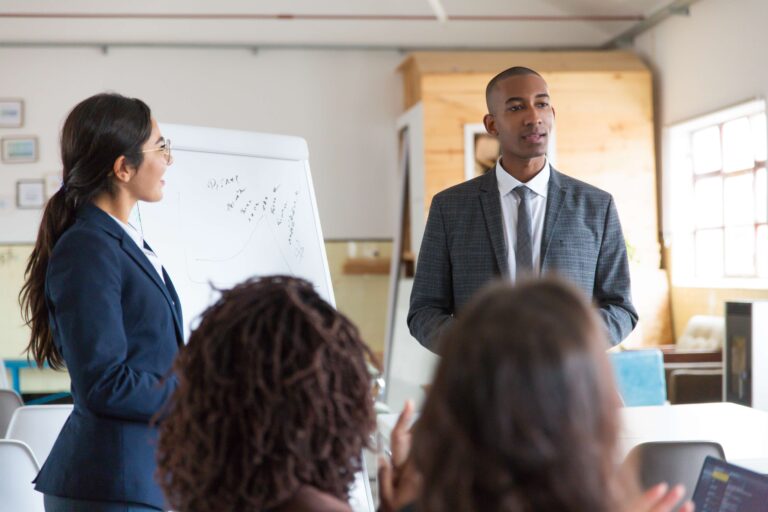 Leadership intelligent :  6 compétences clés pour mieux diriger sa PME